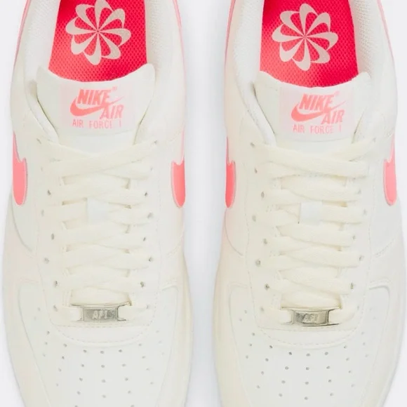 Nike Air Force 1 Sneakers SZ-8.5 NIB - Picture 3 of 8